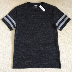 New Men’s OLD NAVY Football Shirt. Size Small.